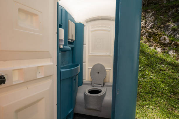 Best Deluxe Portable Toilet Rental  in Woodworth, LA